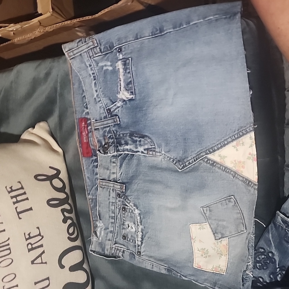Hollister Pacific Merchants Womens Denim Jeans Mini Skirt 5 Floral Patch